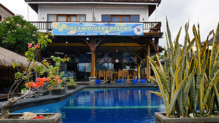 Diving Holidays on the Gili Isles | Dream Divers Resort - Gili